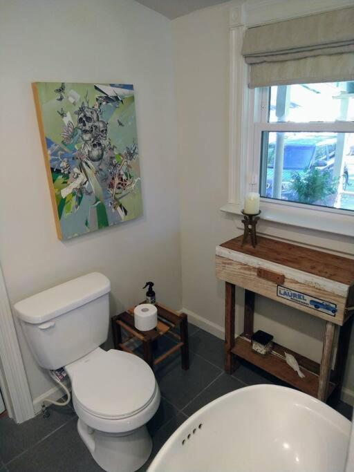 Gingerbird Art Apartment *